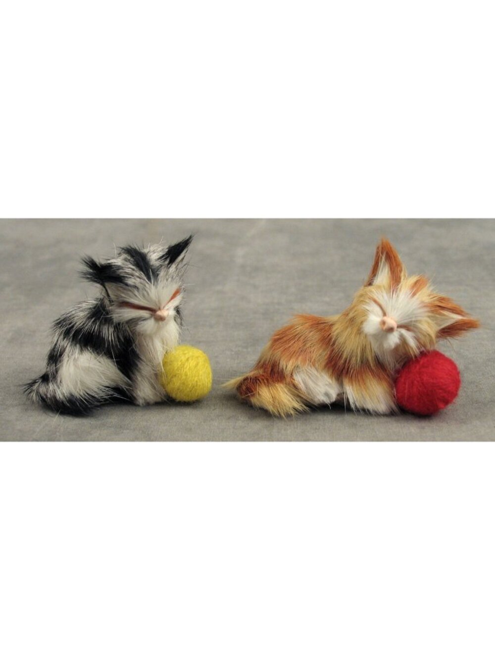 Vintage Miniature Fur Cat Figures Grandmacore Cottagecore Pair